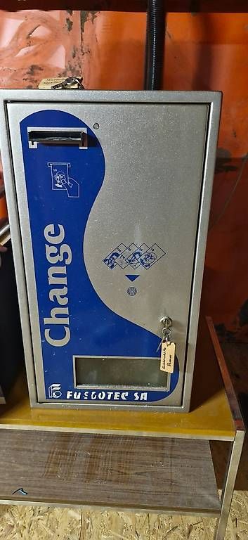 Registratore di cassa: Cashmaschine / Geldwechsler – Usato da Flawil venduto da bonus27