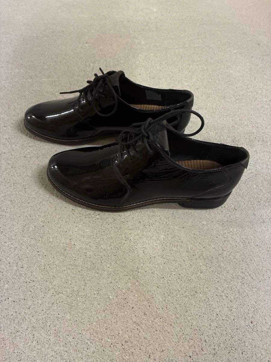 TBS Damenschuhe: Leder Schuhe Tbs 37 – Neu (gemäss Beschreibung) aus Winterthur von aza_rr8j