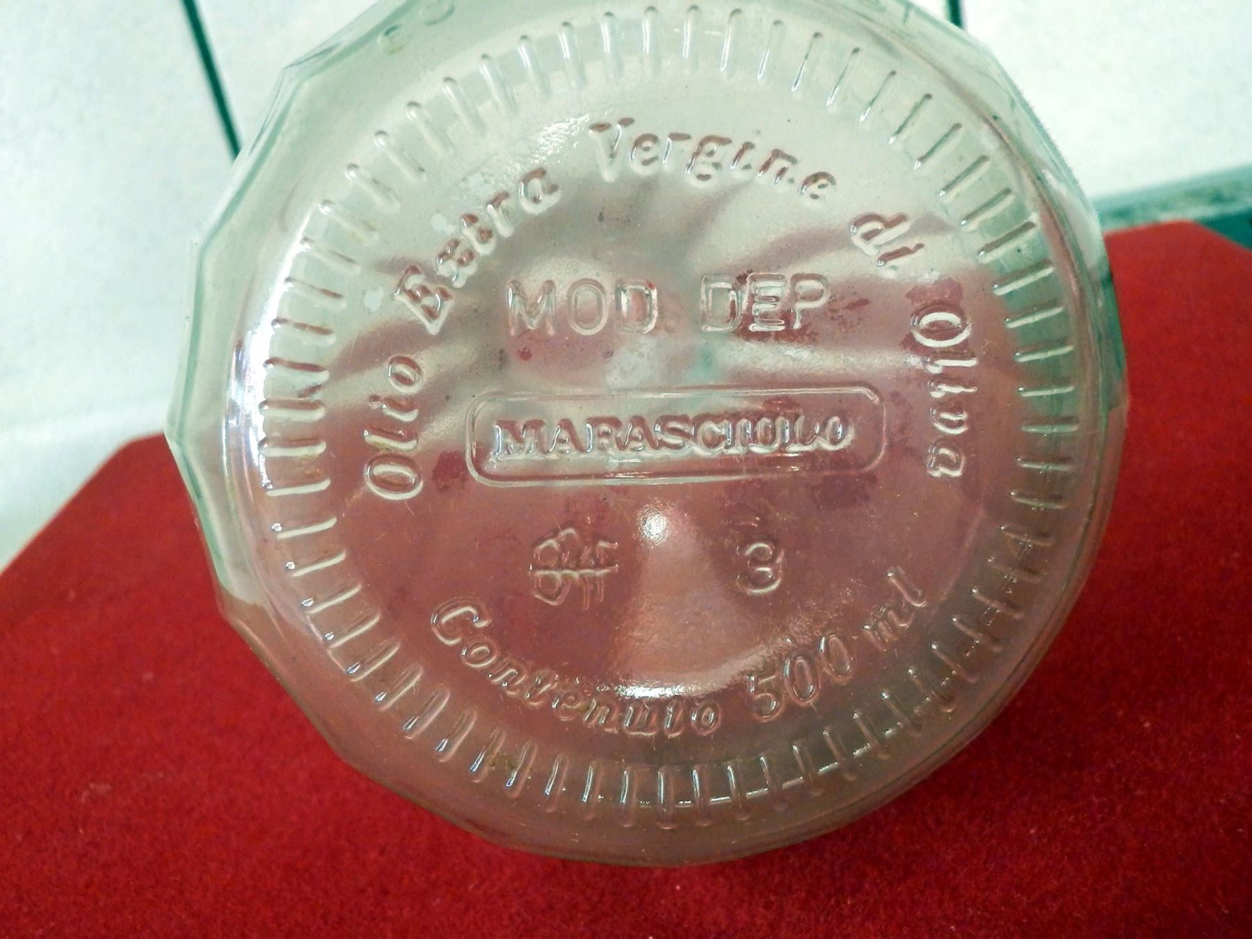 Caraffe: Weinkaraffe, ursprünglich Ölflasche. – Usato da Ueberstorf venduto da dinbau 2