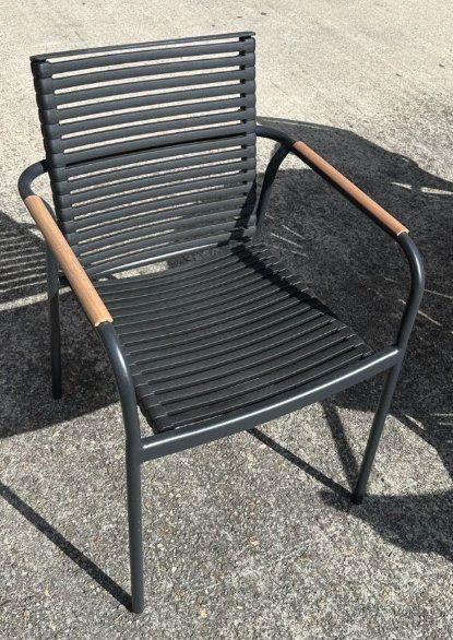 Set di tavolo e panche: Gartentisch mit 4 Stühlen – Usato da Langnau i.E. venduto da Ke.Bex 1