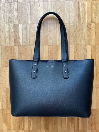 Schwarze Handtasche mit Innentasche von Jenny Fairy