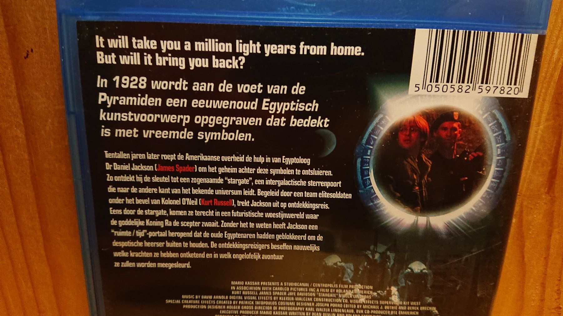 Tous les DVDs: STARGATE Blu-Ray Director's Cut Holländisch Version – D'occasion à Wilderswil par Exebub 2