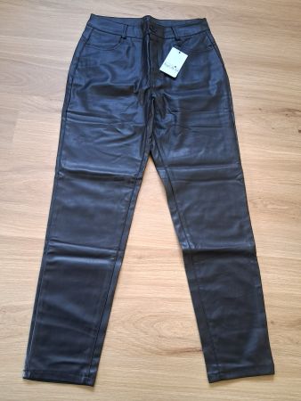 Kunstlederhose mit Pushup Effekt Gr. XL *Neu mit Etikett*