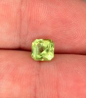 Ab 1 Fr. - Natürl. 1.08 ct Peridot Edelstein