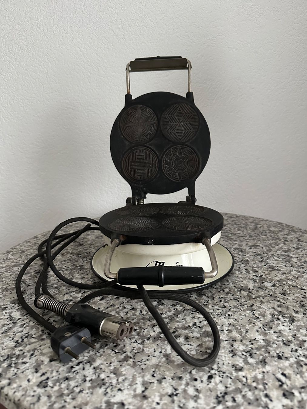 Maxim Elettrodomestici da cucina: Waffeleisen Maxim vntg – Usato da Wallisellen venduto da Swissline11 1