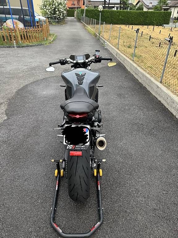 Strada: vendo Yamaha mt09 35kw – Usato da Losone venduto da fab_7tpt 4