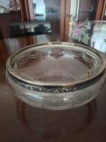 Jolie coupe vintage en verre avec bord argenté