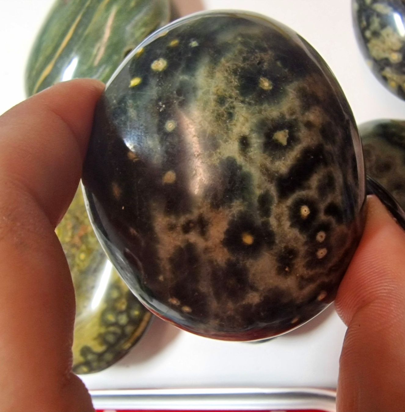 Minerali & Pietre curative: 6 Regenwaldjaspis Handschmeichler 557g – Nuovo (secondo la descrizione) da Matzingen venduto da Shay_Crystalz 1