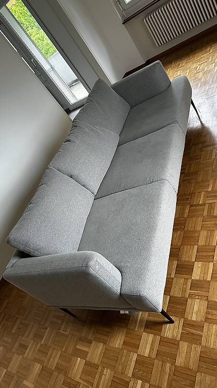 Divani: Sofa gratis  – Usato da Dietikon venduto da cimitheviking 3