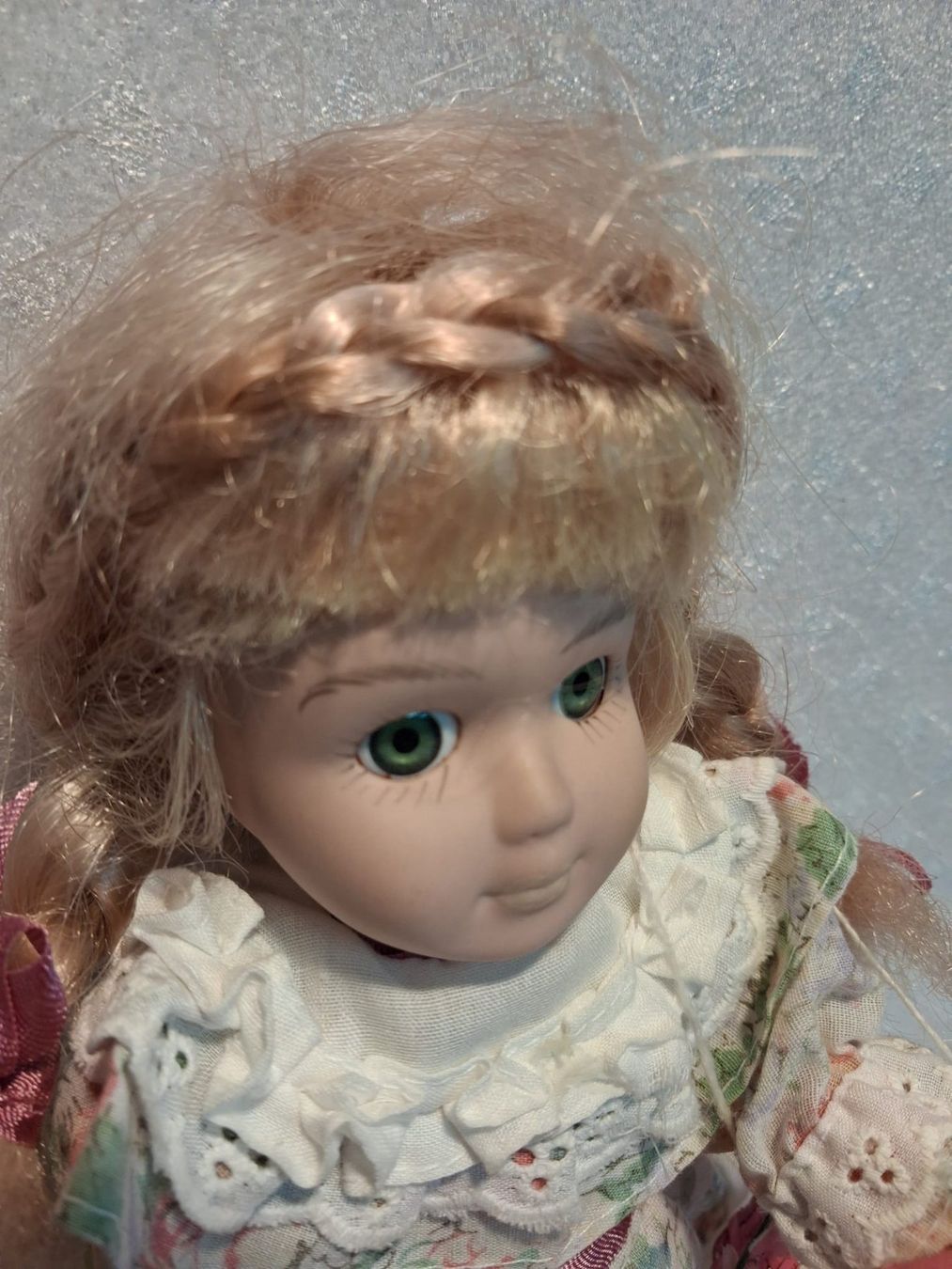 Bambole: Puppe stehend mit Kleid und Korb Höhe 25 cm – Usato da Winterthur venduto da mar_jwg7 3
