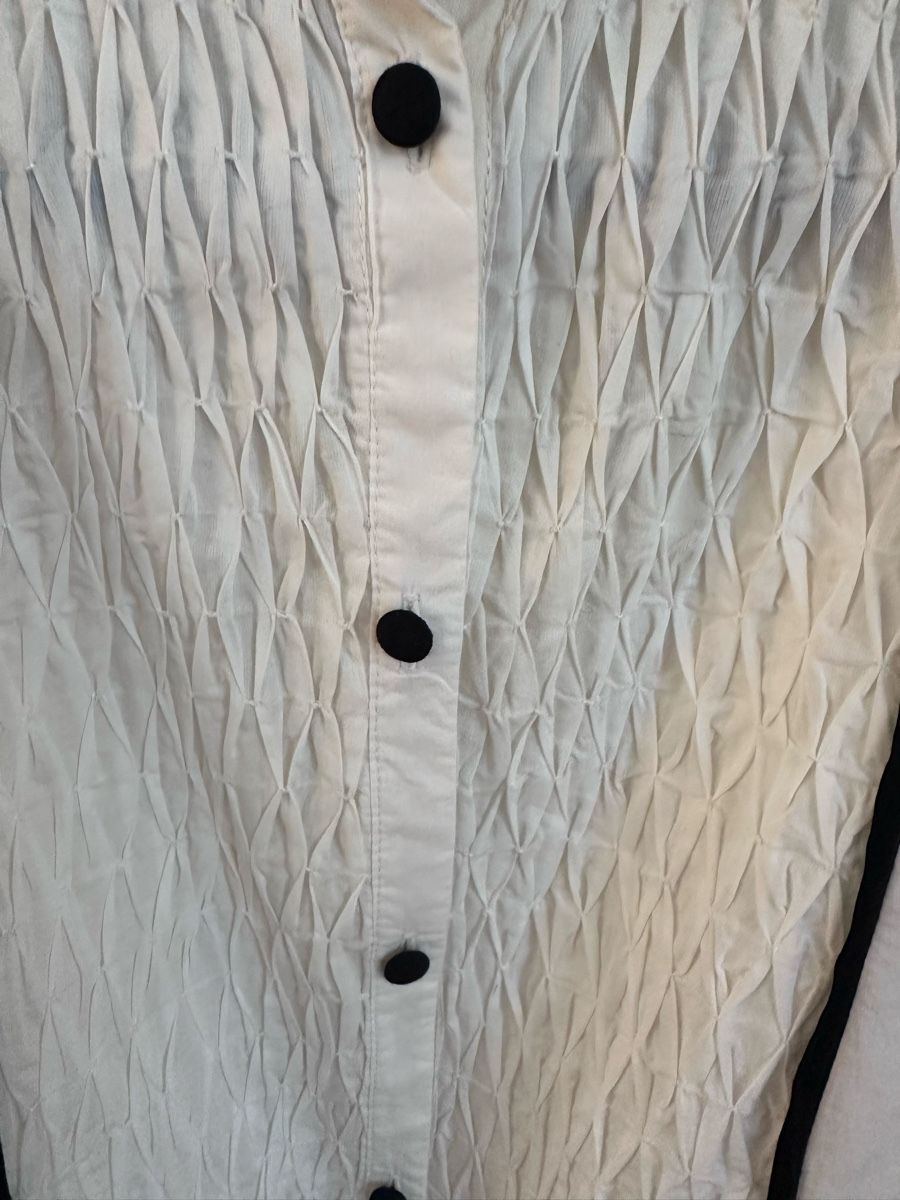 Camicette: Coast White Black Trim Textured Shirt – Usato da Binningen venduto da can_s2yh 1