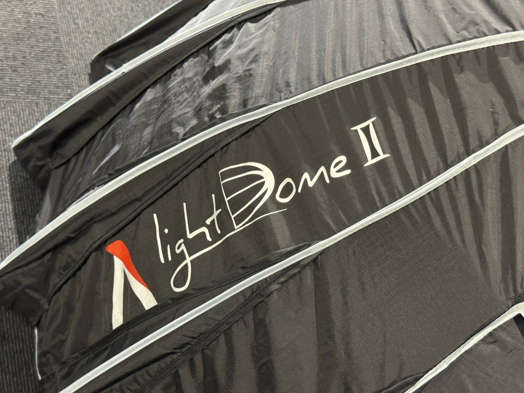 Aputure Lampen: Aputure Light Dome II | 89cm | Set inkl. Grid – Gebraucht aus Chur von eurostile 4