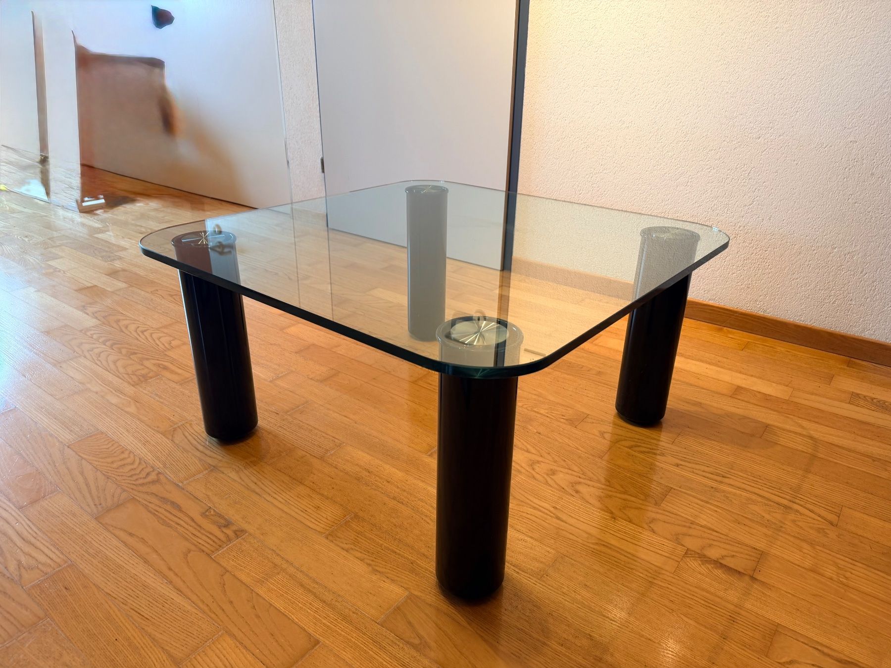 Zanotta Tavoli: Postmoderner Glastisch (Marco Zanusa) – Usato da Flawil venduto da rak_xwy5