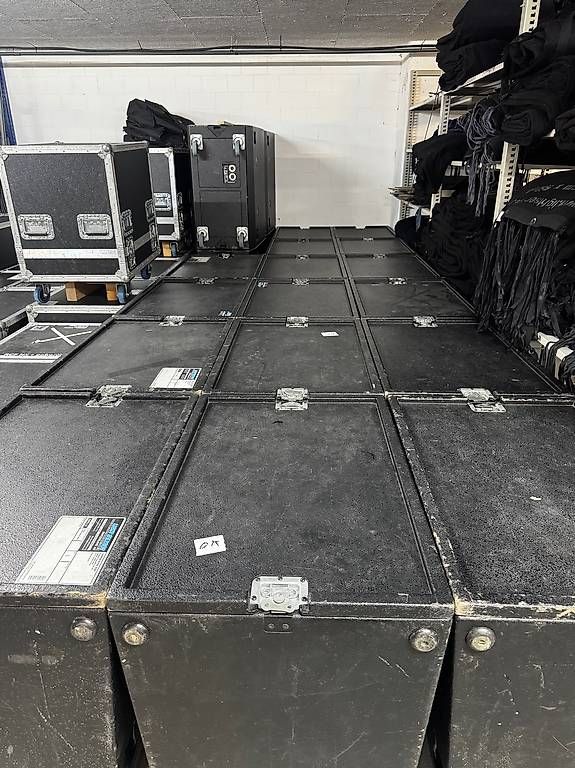 Kling & Freitag Casse acustiche: Grosses Kling & Freitag System Access T9 /T5 / B5 Komplett – Usato da Rotkreuz venduto da WyssSound
