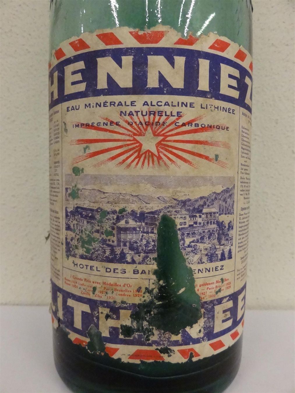 Bicchieri, Caraffe & Bottiglie: Flasche HENNIEZ LITHINÉE ST. PREX 1946 – Usato da Kerzers venduto da Flaschenposten 2