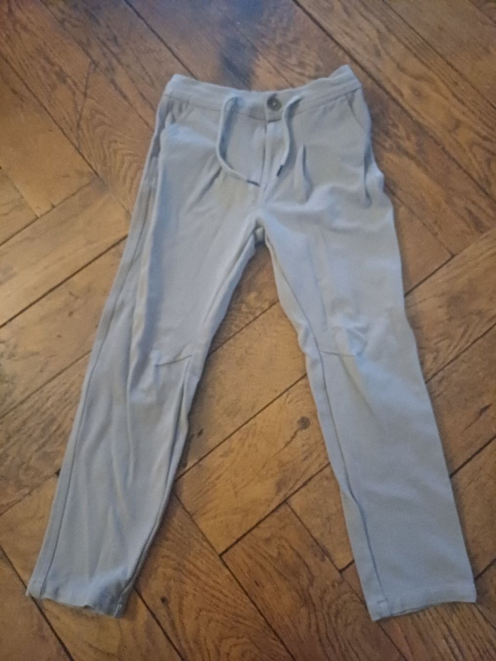 Pantaloni: Stoffhose elastisch Grösse 122/128 neu – Nuovo (secondo la descrizione) da Schönenwerd venduto da pomodor