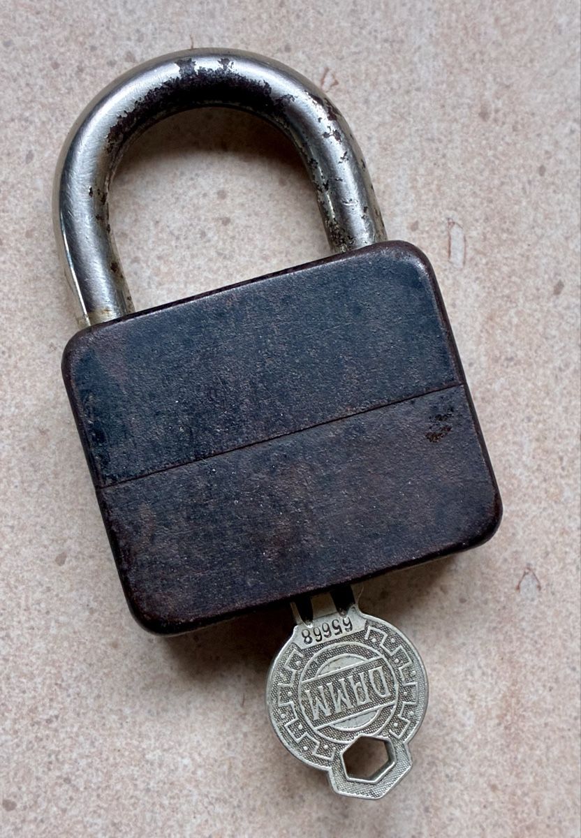 Lucchetti: Cadenas vintage – Usato da Chézard-St-Martin venduto da myckel 1