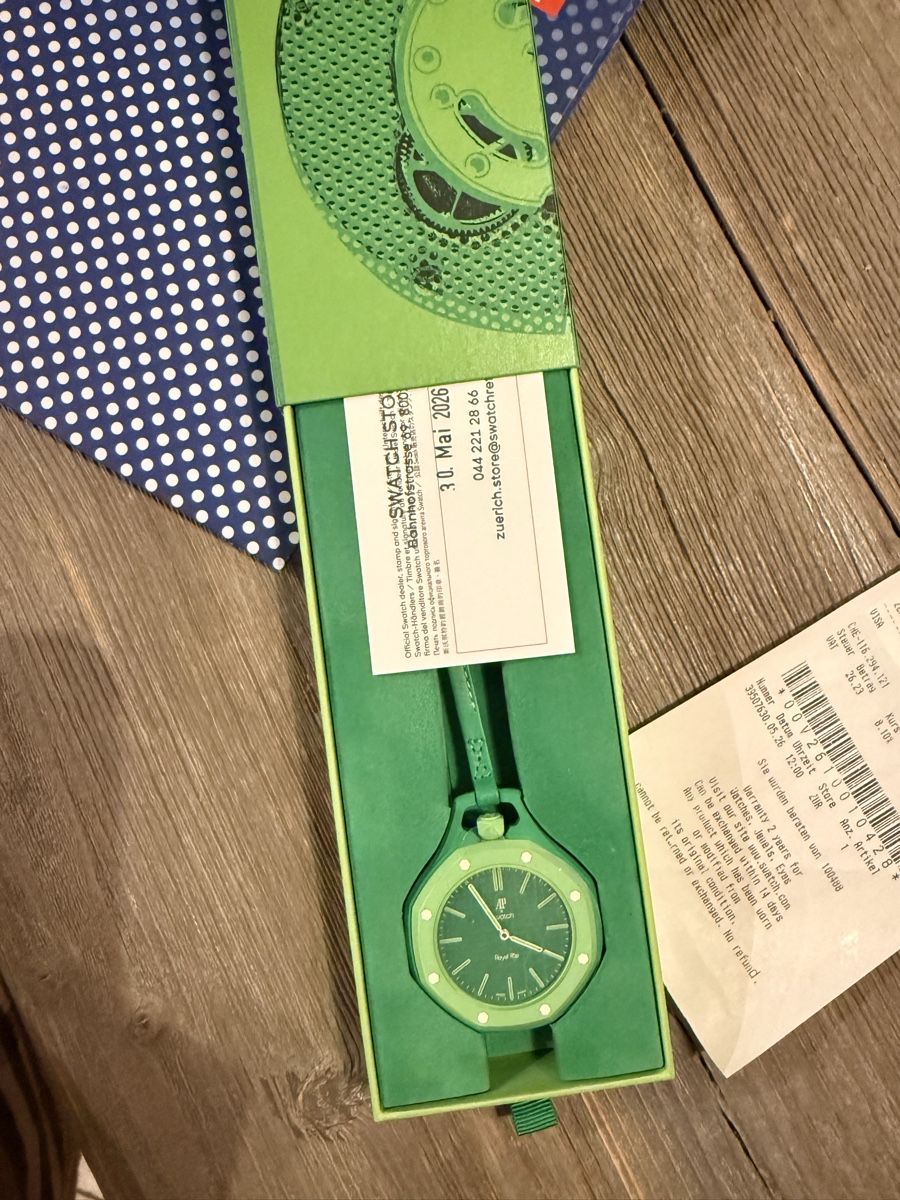 Swatch Orologi: Swatch royal pop – Nuovo e nell'imballaggio originale da Vétroz venduto da cais 1