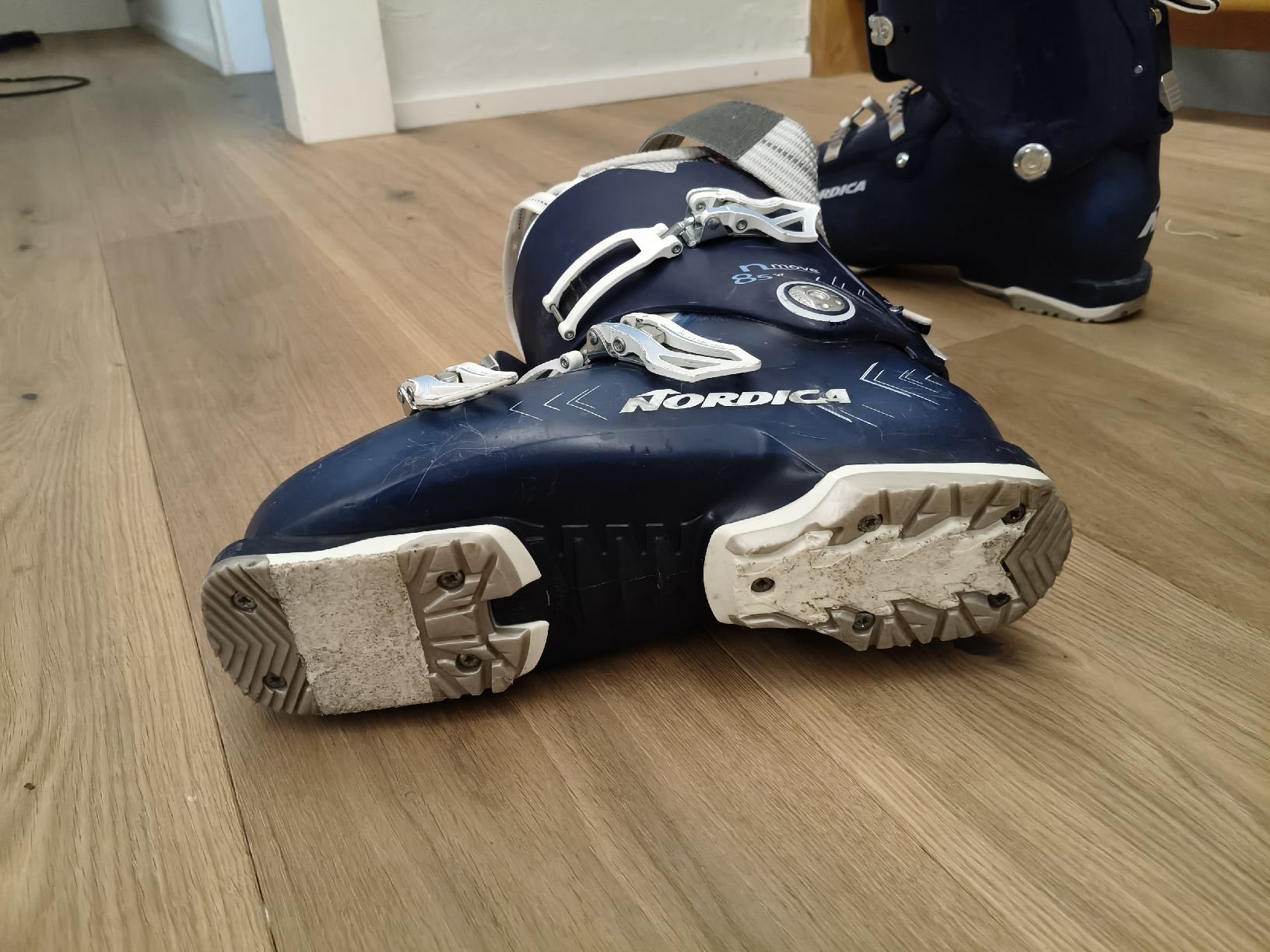 Nordica Scarpe da uomo: Bottes ski Nordica 265 – Usato da Chamoson venduto da Yuriyaa 2