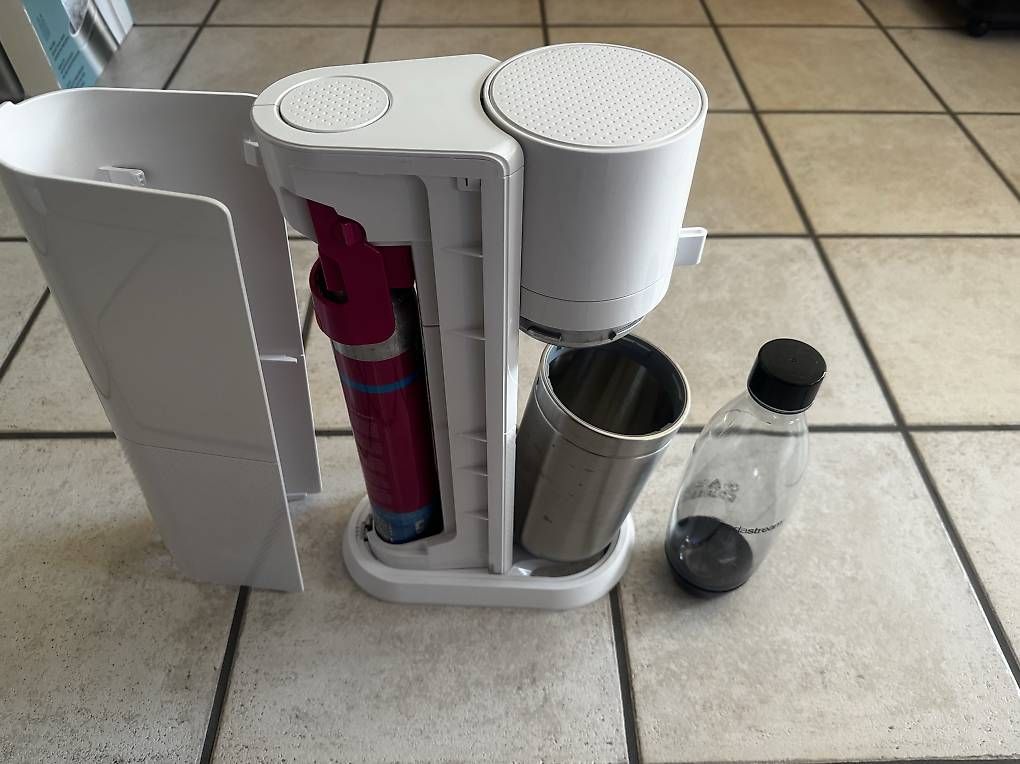 Elettrodomestici da cucina: Sodastream weiss fast neu – Usato da Wollerau venduto da michel31 3