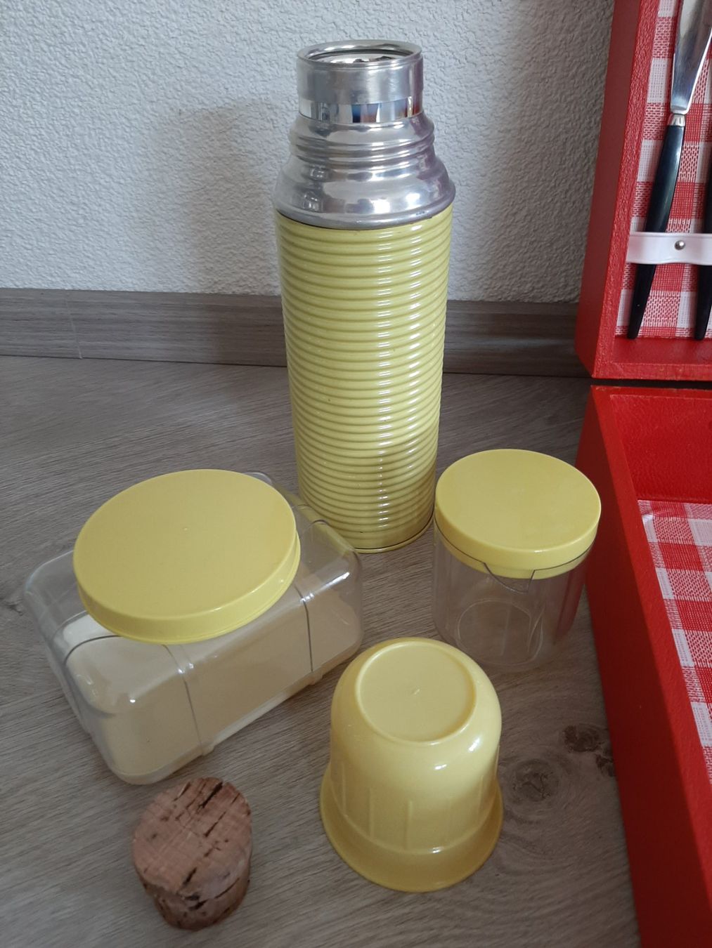 Valigie: 50er 60er J. Mid Century Picknickkoffer Oldtimer Camping – Usato da Erschwil venduto da Karabella 7