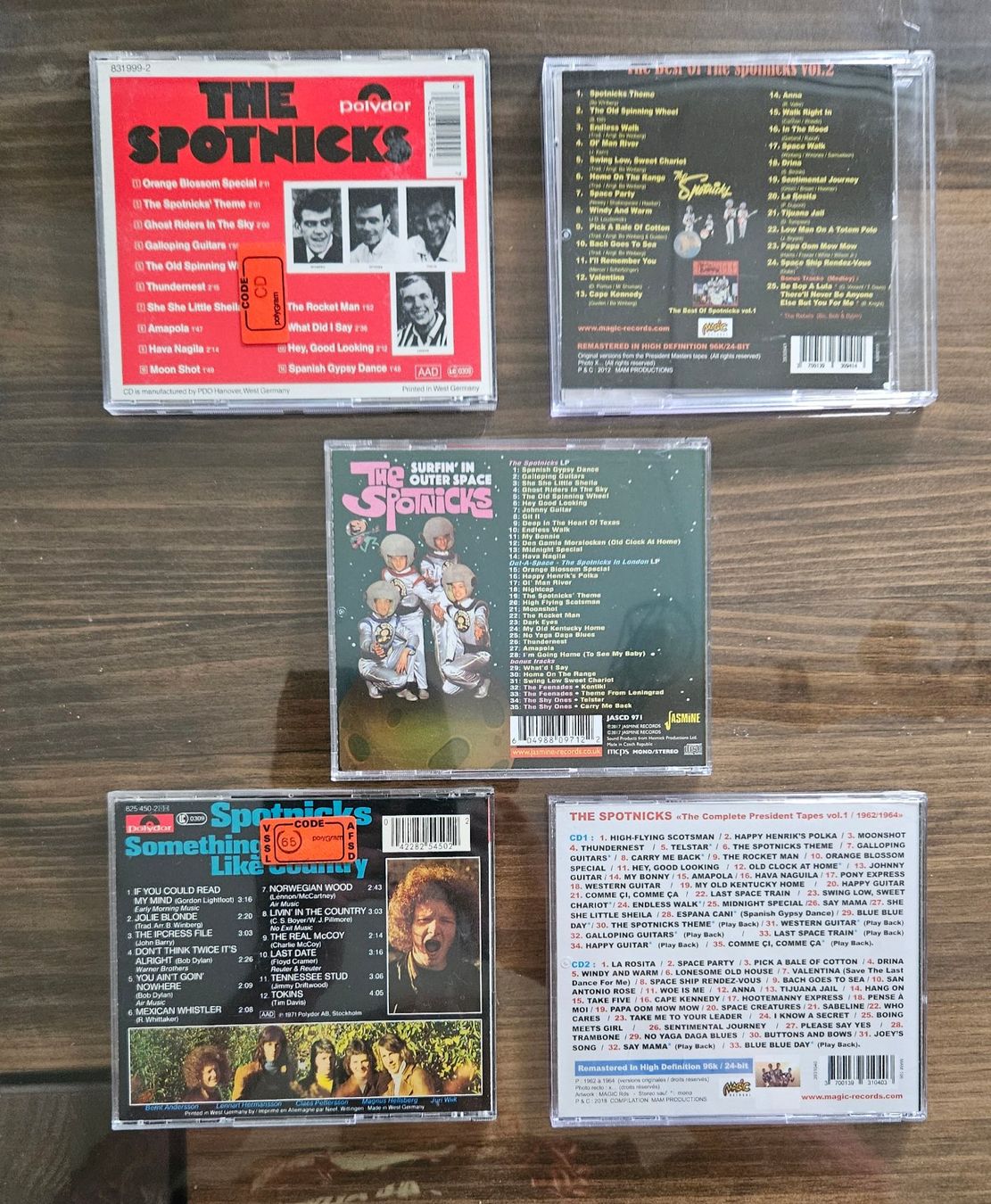 CDs: The Spotnics 5 CD 4 LP top – Gebraucht aus Bern von Airwin 1