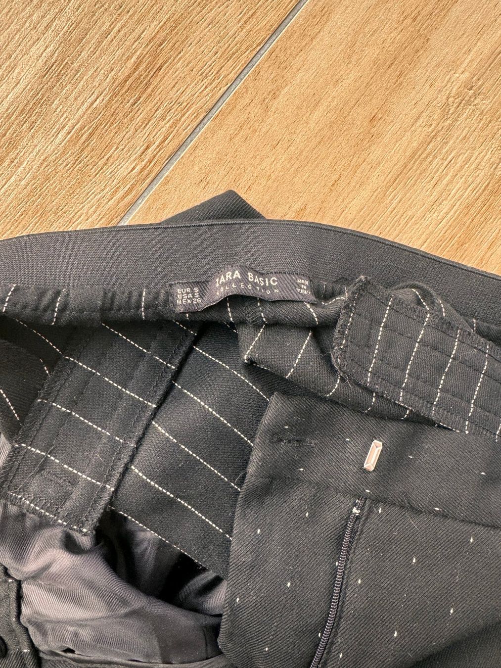 Zara Pantaloni: Pantalon / chino ZARA – Usato da La conversion venduto da Repio 1