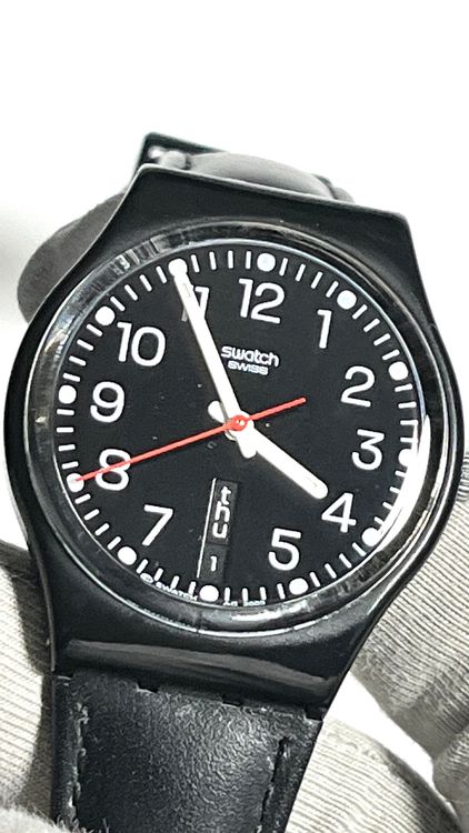 Klassische Swatch Uhr Gent, schwarzes Lederarmband, Top Z... 7