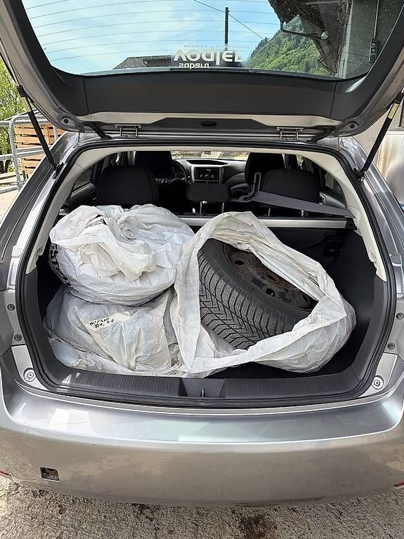 Automobili: Subaru Impreza 2.0R AWD – Usato da Alpnachstad venduto da nor_b8db 3