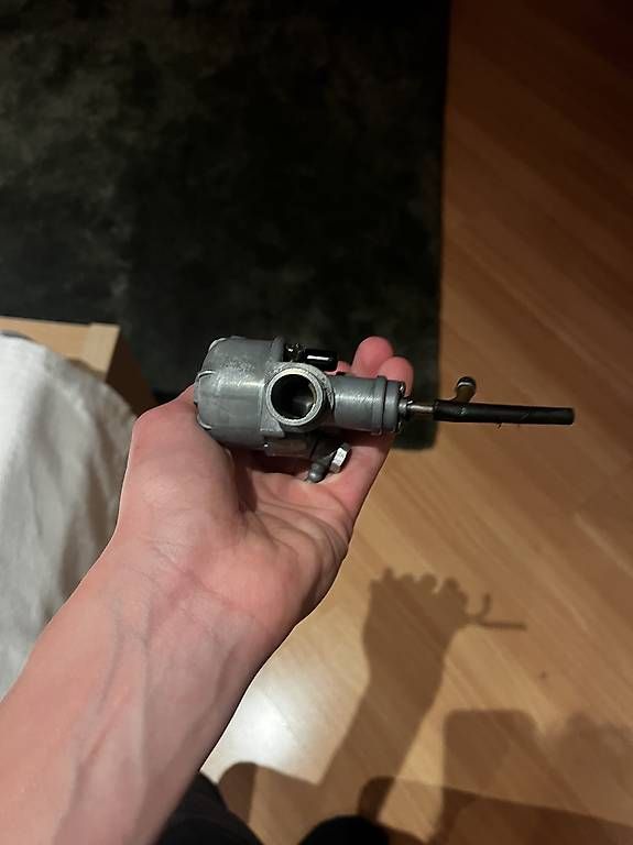 Moteurs: 15mm Vergasser mit Ansaugstuzten – D'occasion à Eschen par Natu._. 3