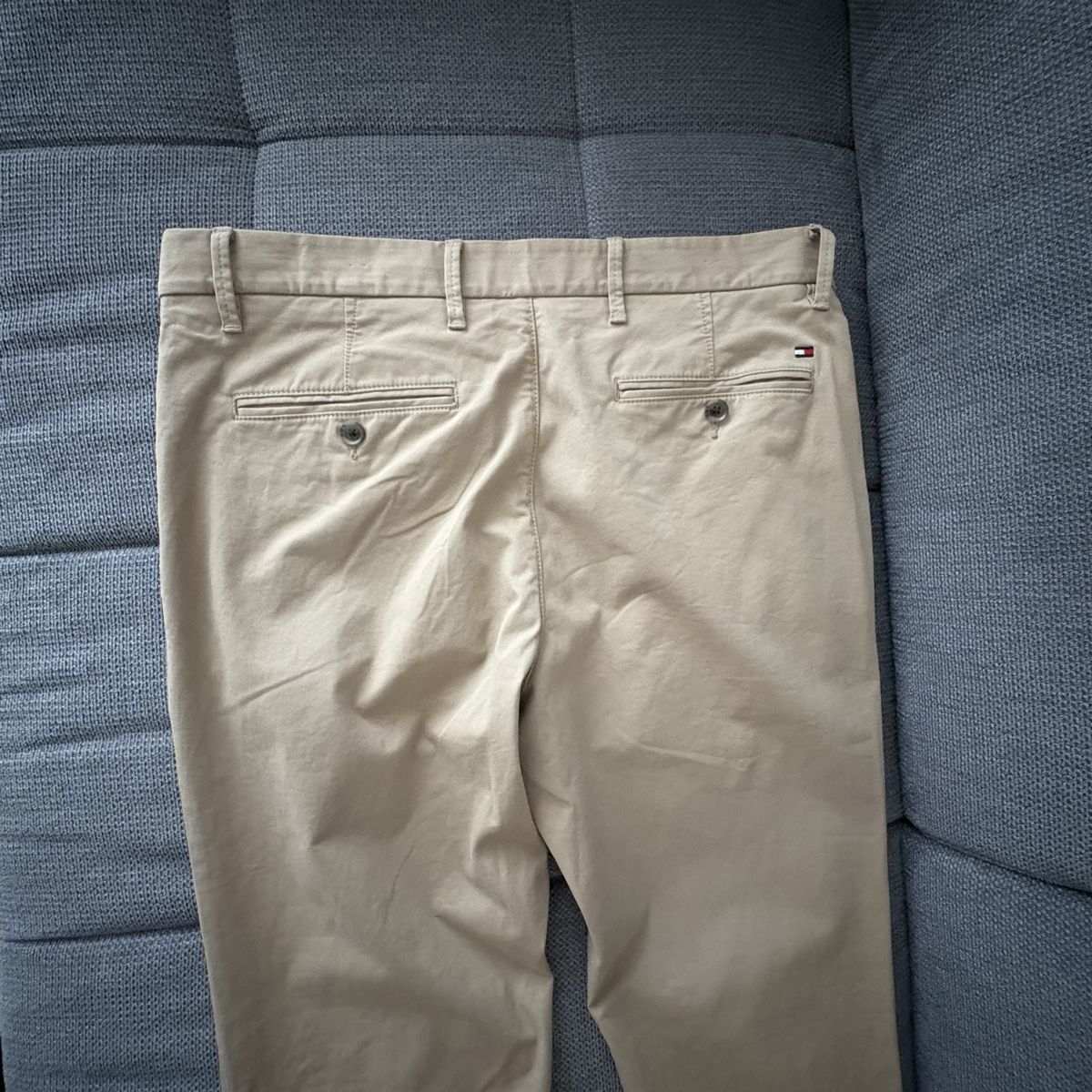Tommy Hilfiger Pantaloni: Tommy Hilfiger Chino – Nuovo (secondo la descrizione) da Wallisellen venduto da ntroulis80 3