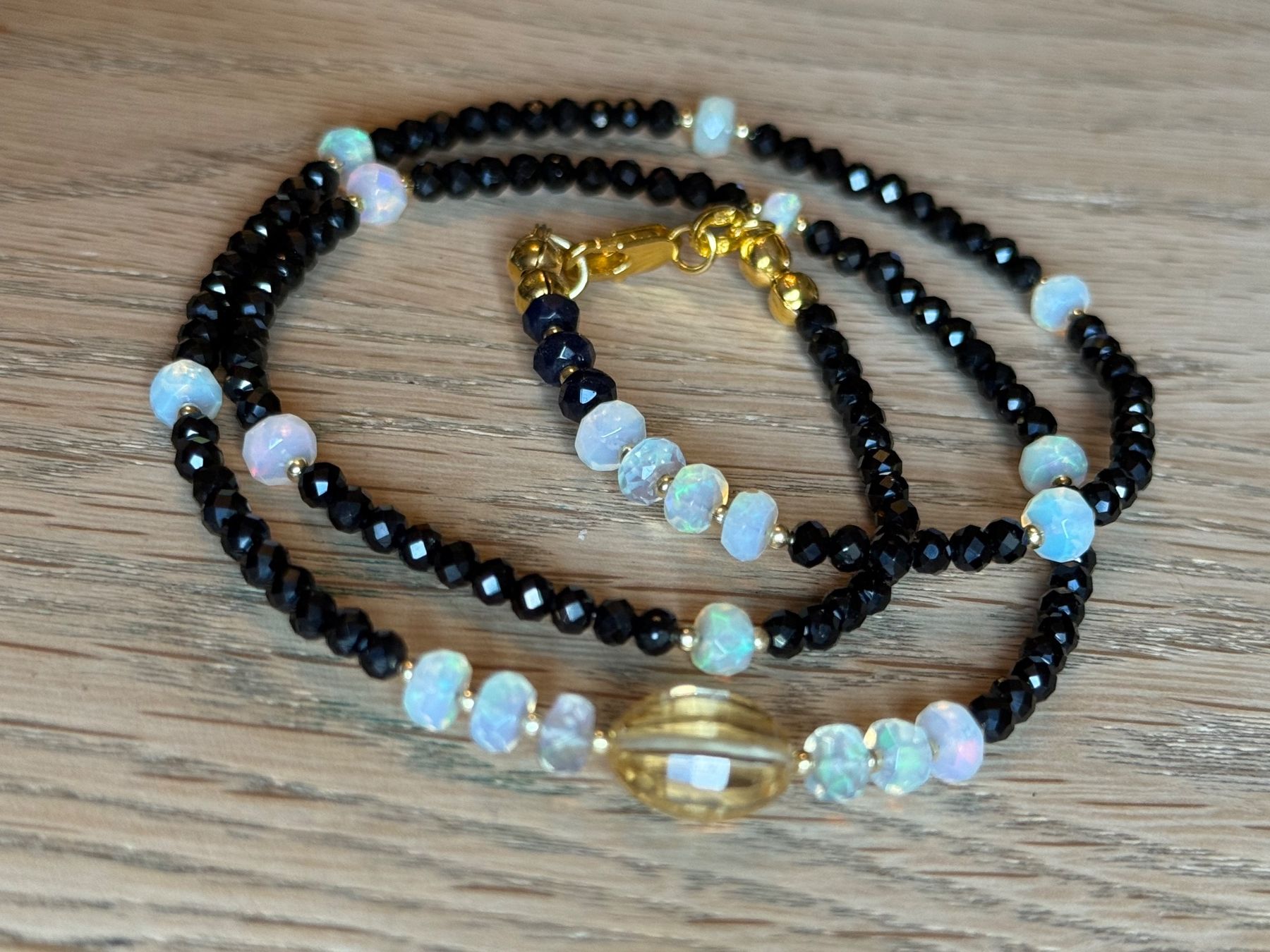 Catenine: Wunderschöne Opal, Spinell, Citrin Collier NEU NEU – Nuovo e nell'imballaggio originale da Basel venduto da Chili007 2