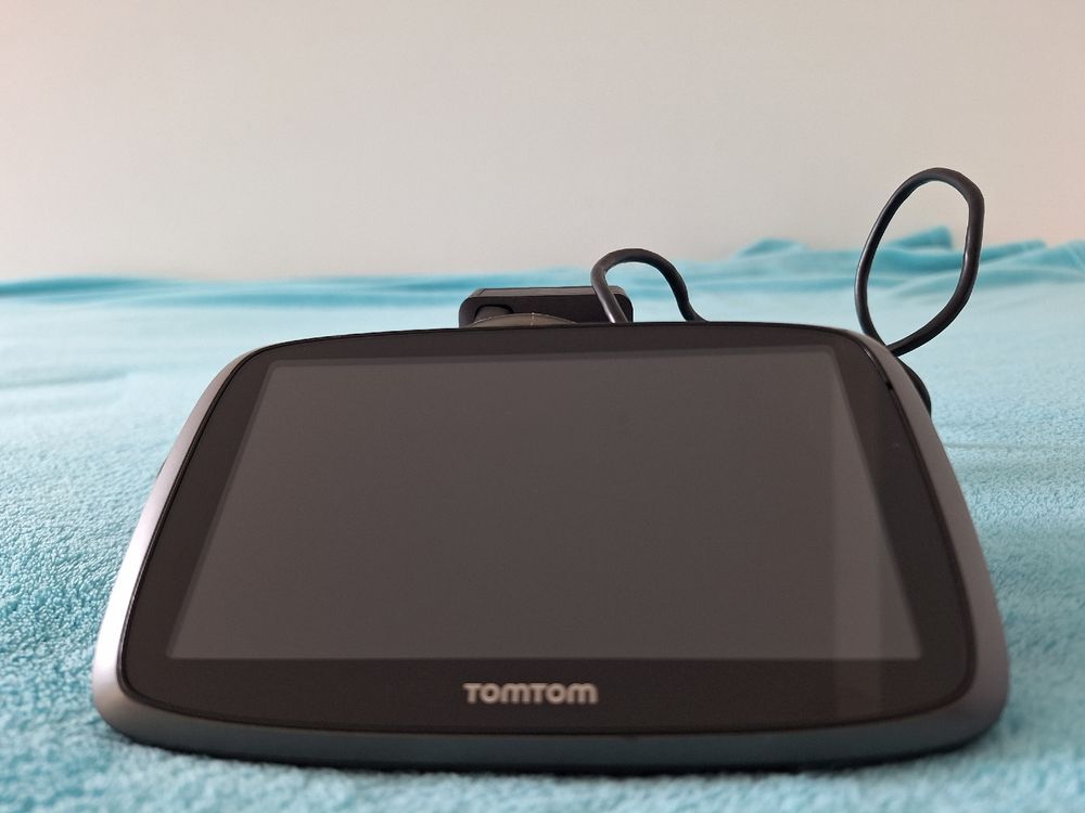 Tom Tom Go 5000 mit Halterung | Kaufen auf Ricardo