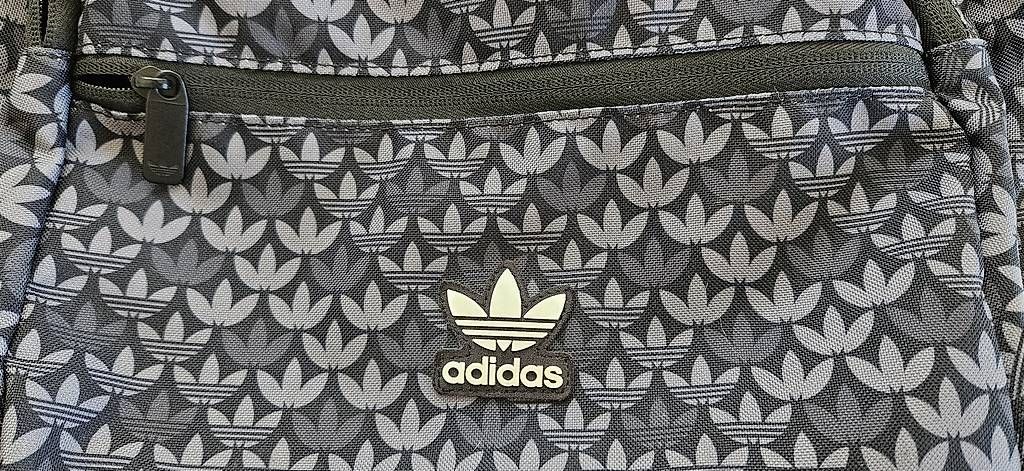 Adidas Zaini: Neuwertiger Adidas Rucksack – Usato da Baden venduto da Boomer76 2