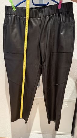 MARCCAIN Lederimitat Hose, schwarz, Gr. N6, 44, Top Zustand