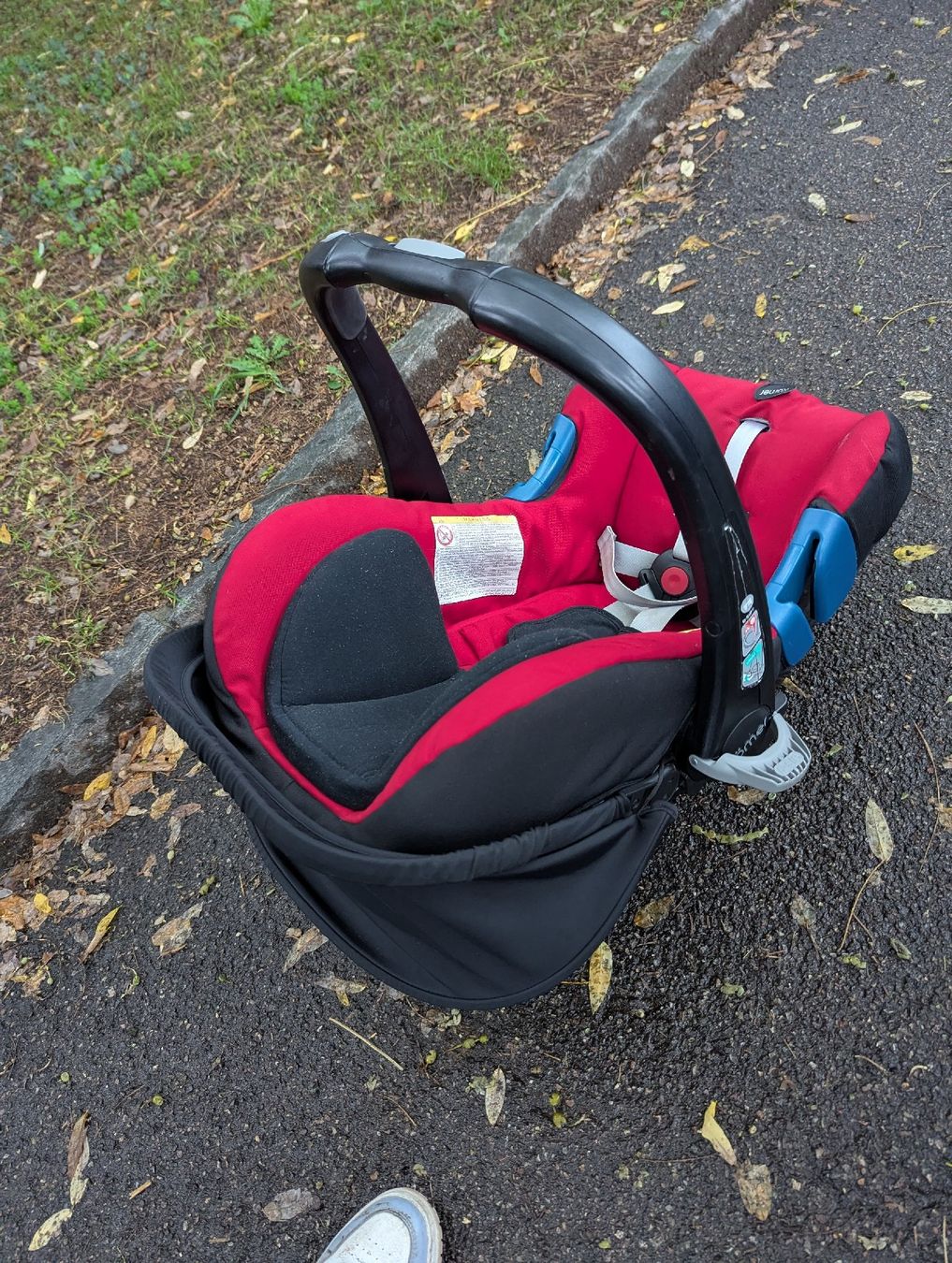 Britax Römer Seggiolini per auto: Autositz Baby Kindersitz – Usato da Muttenz venduto da cor_nln8 2