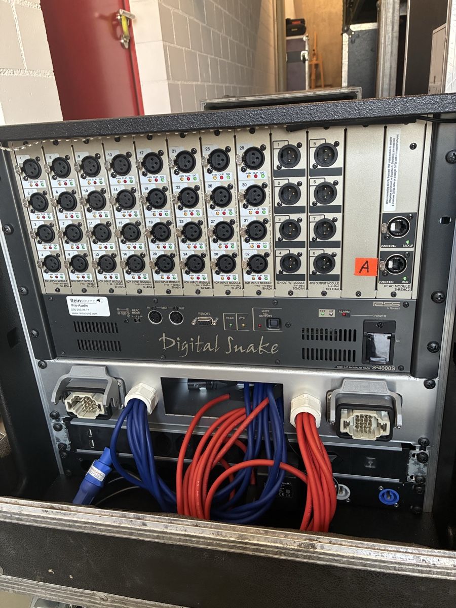Roland Console di mixaggio: Roland Stagebox 32/8 – Usato da Rotkreuz venduto da Dreinle