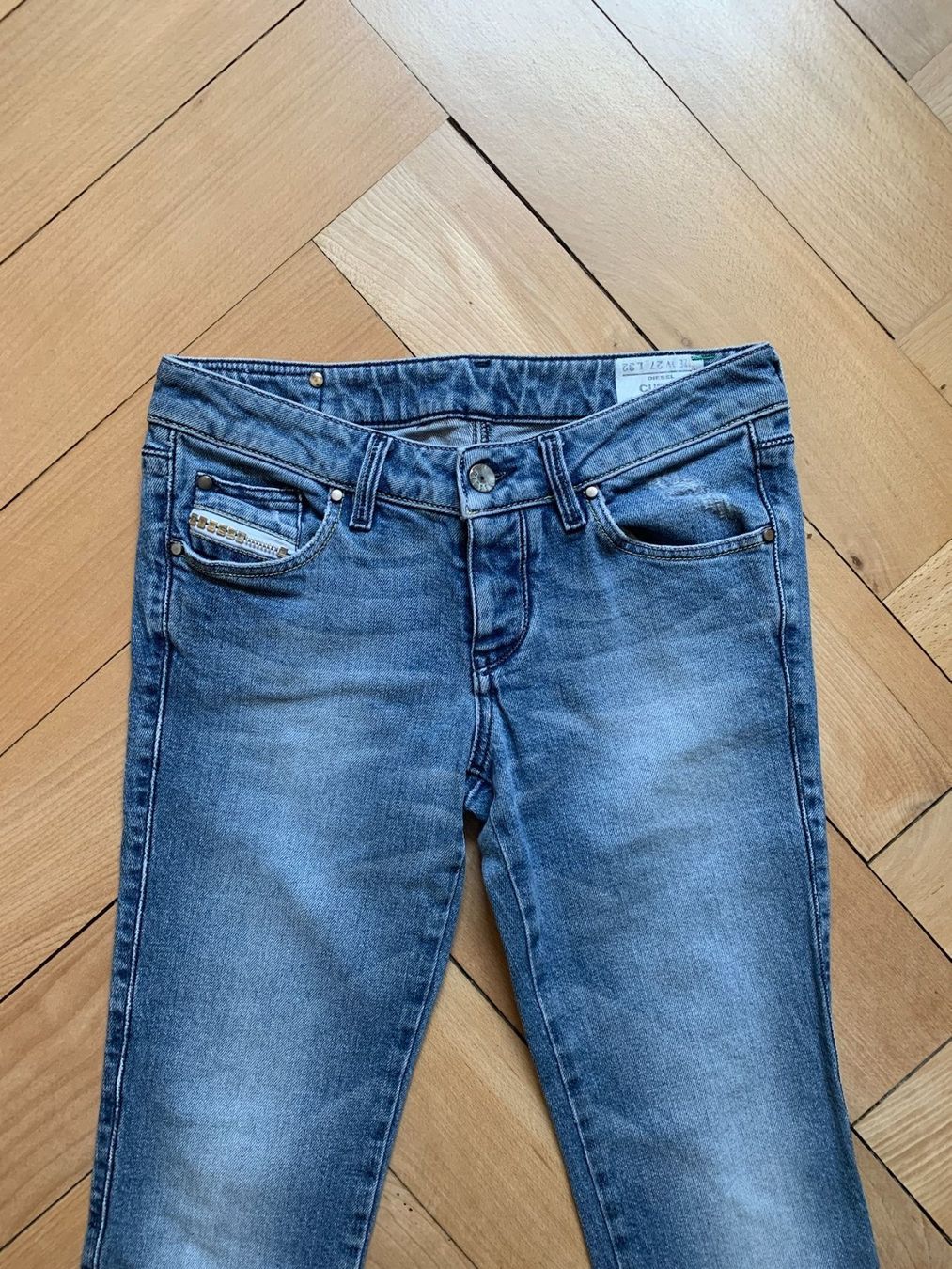 Diesel Jeans: DIESEL - Jeans blau W27 L32 – Usato da Zürich venduto da Diazaio 1