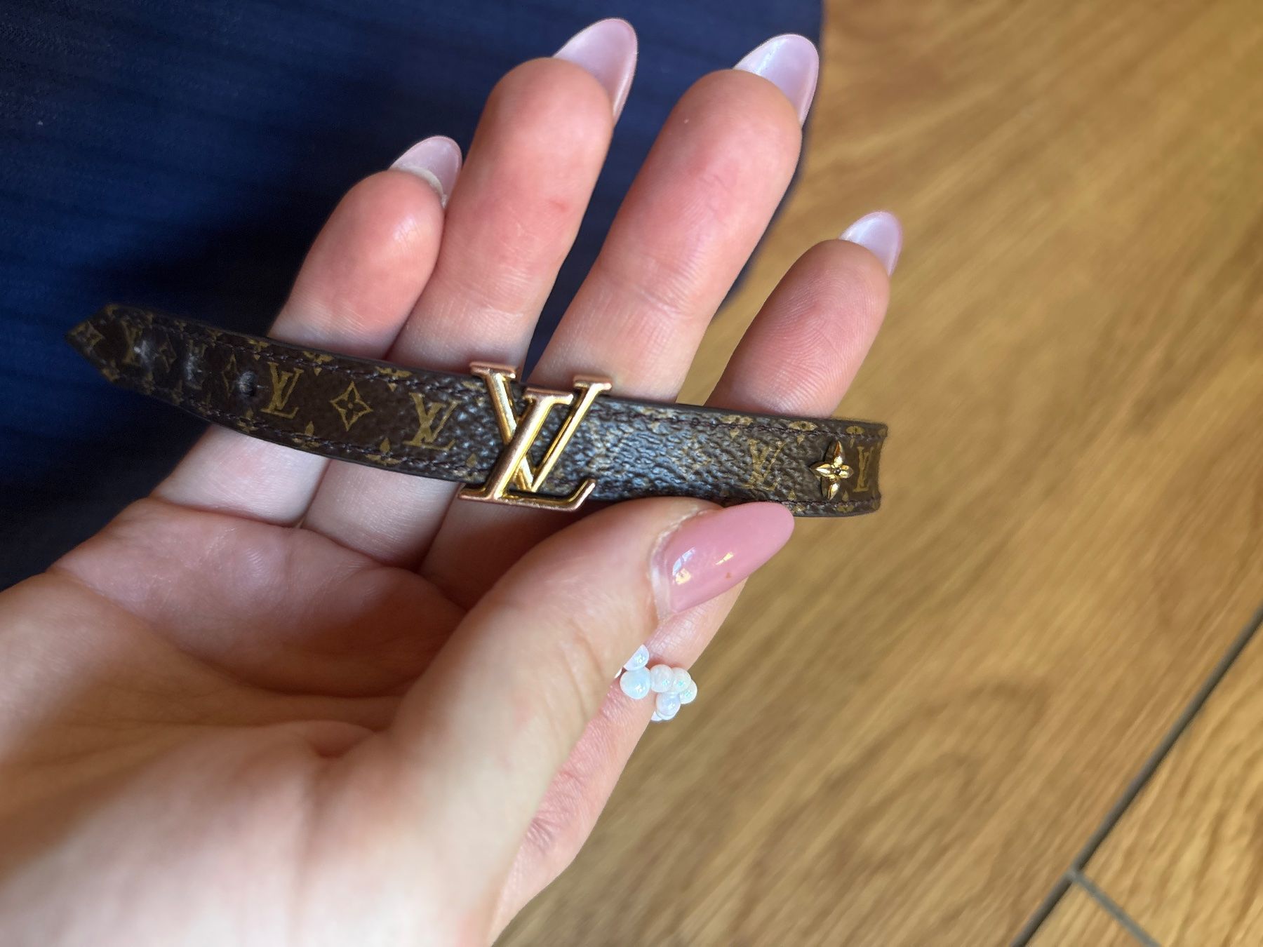 Louis Vuitton Bracelets: Louis Vuitton Armband Leder gebraucht mit Box – D'occasion à Münchenstein par ali_ff75 3