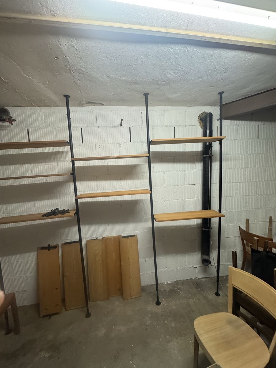 Scaffali: Grosses Teleskopregal – Usato da St. Gallen venduto da J00rdin 3