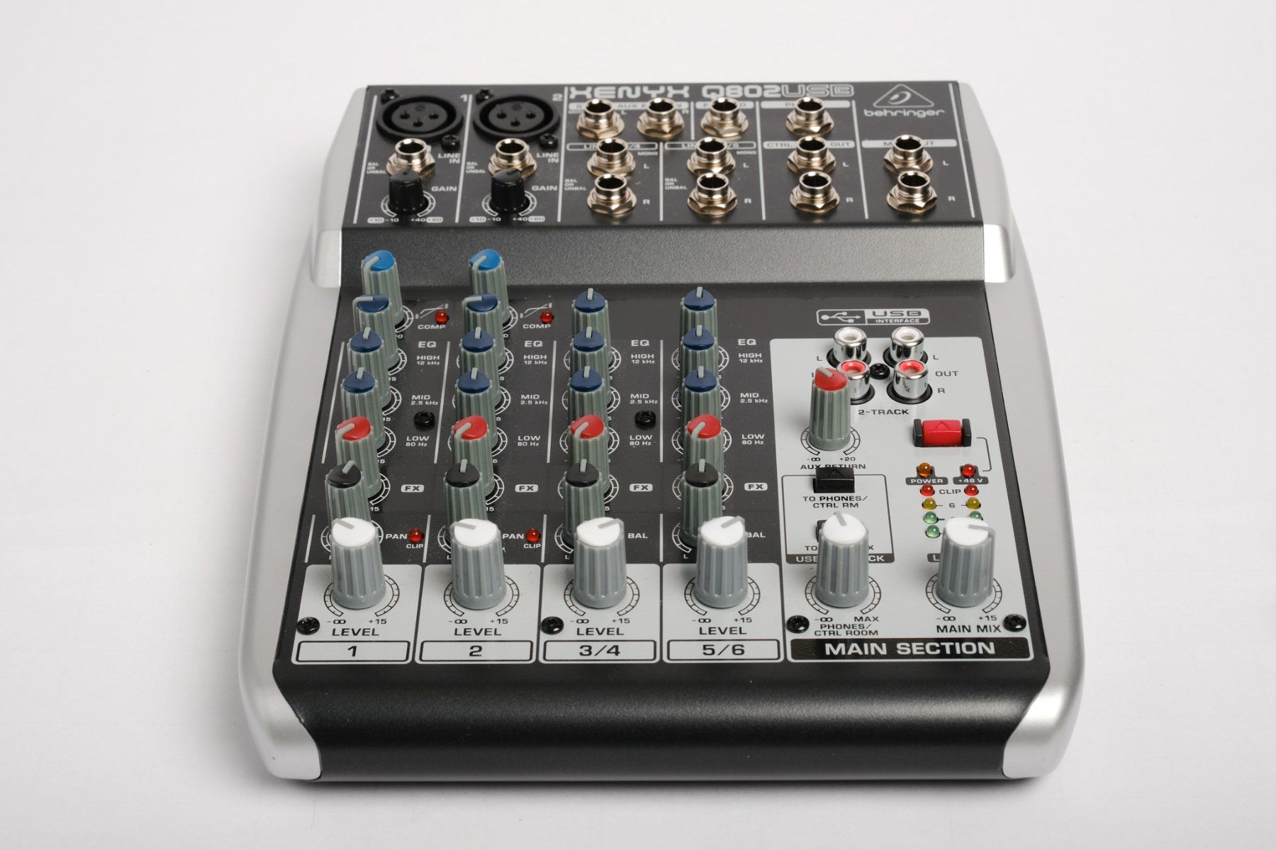 Behringer Console di mixaggio: Behringer XENYX Q802USB USB-Mixer – Usato da Utzenstorf venduto da soma3427 2