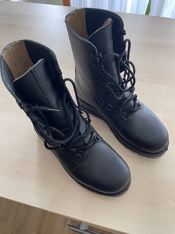 Chaussures femmes: Miltärschuhe – D'occasion à Riehen par Stelli44