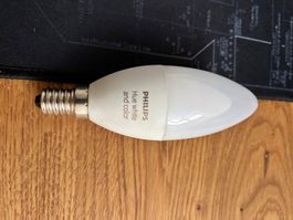 Philips Hue White & Color Bougie E14 (6.5W) - Comme neuve