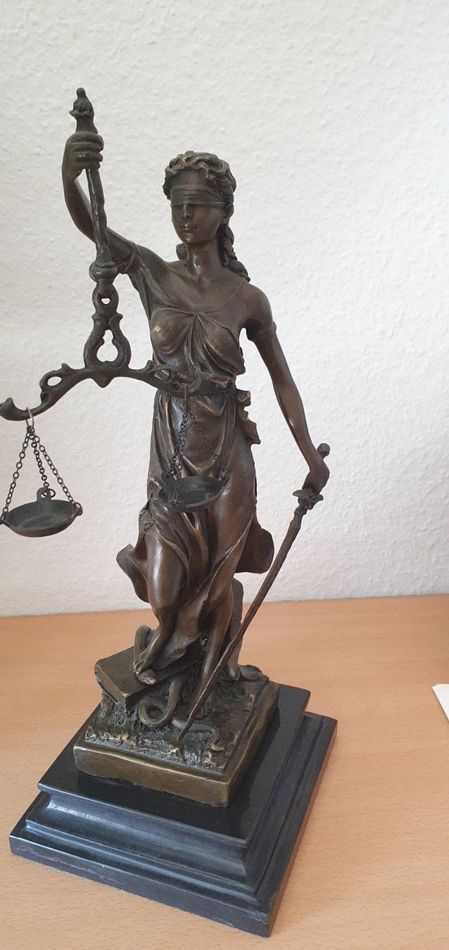 Figuren: Bronze Figur Justitia – Gebraucht aus Adligenswil von Wurli1
