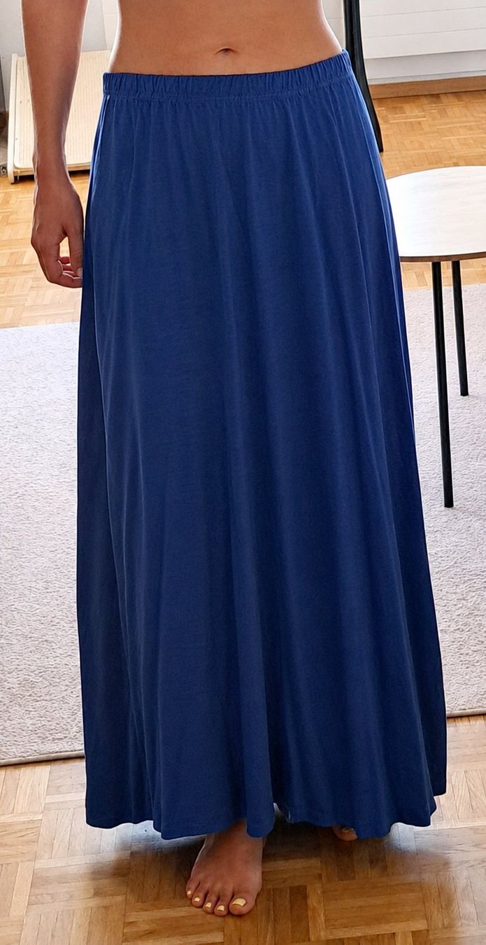 Zalando Röcke: Jupe longue Zalando Essentials bleue taille M – Gebraucht aus Nyon von Taritaro