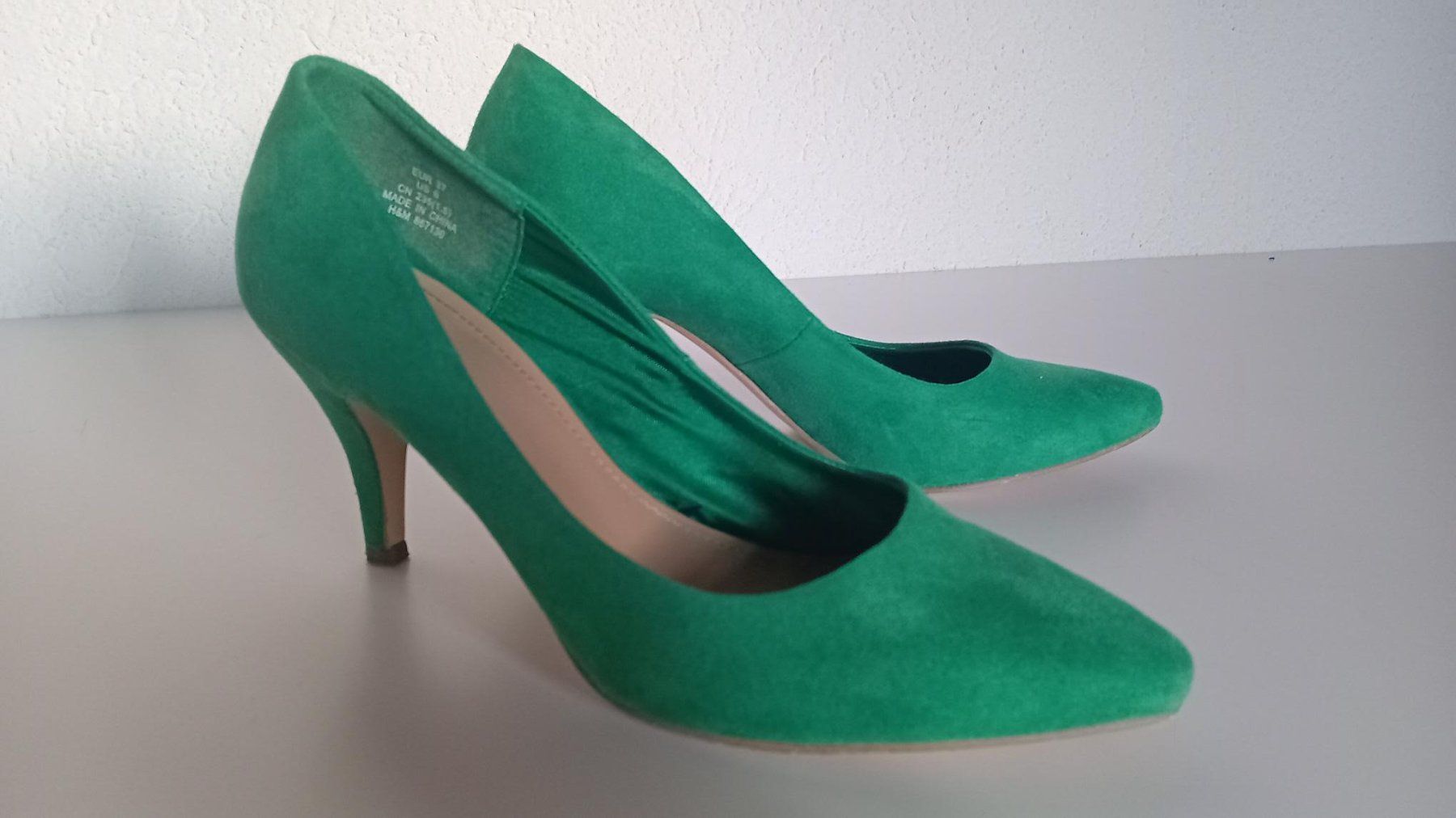 H&M Damenschuhe: H&M Pumps, grün Grösse 37 – Gebraucht aus Salez von Robe12 2