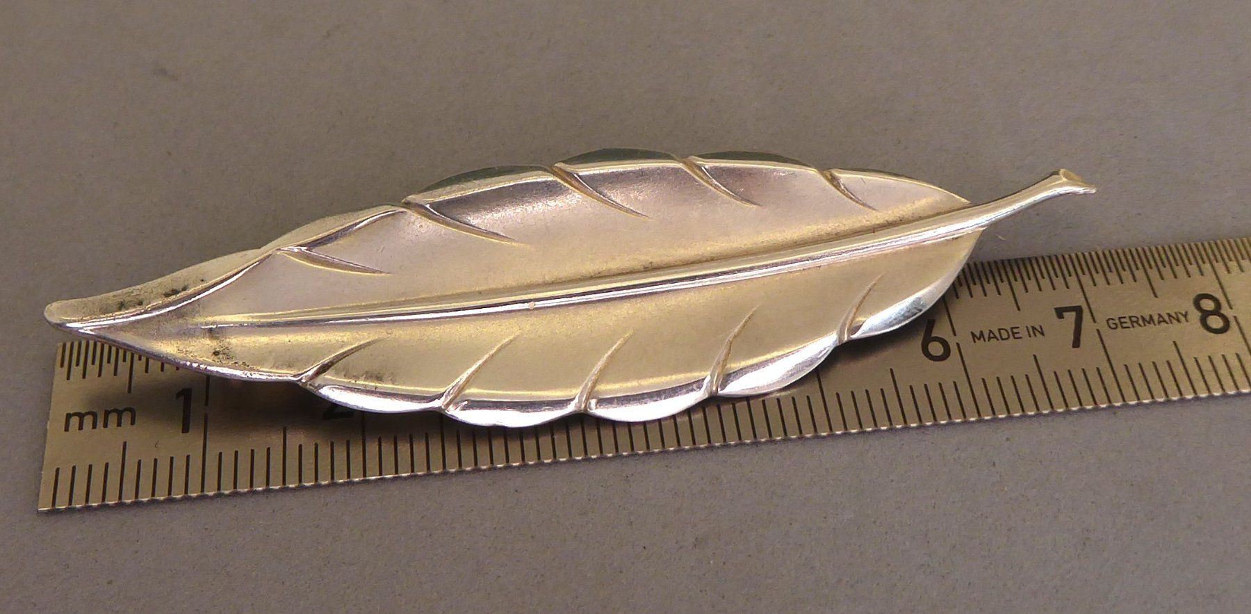 Broches & Aiguilles: Antike Brosche 800 Silber um 1925 – D'occasion à Muri AG par Lineli2020 1