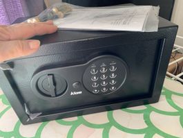 Aliame Tresor mit elektronischem Zahlenschloss schwarz