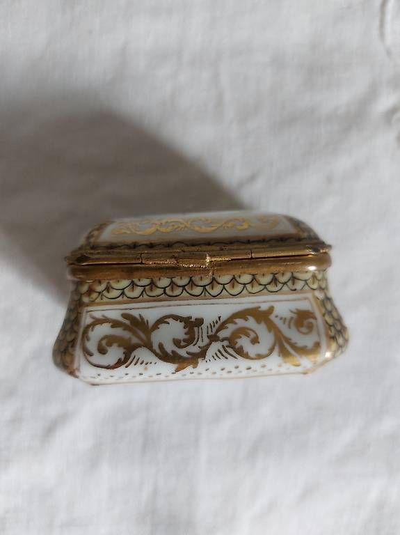 Barattoli: porcelaine – Usato da Bernex venduto da Weytras 4