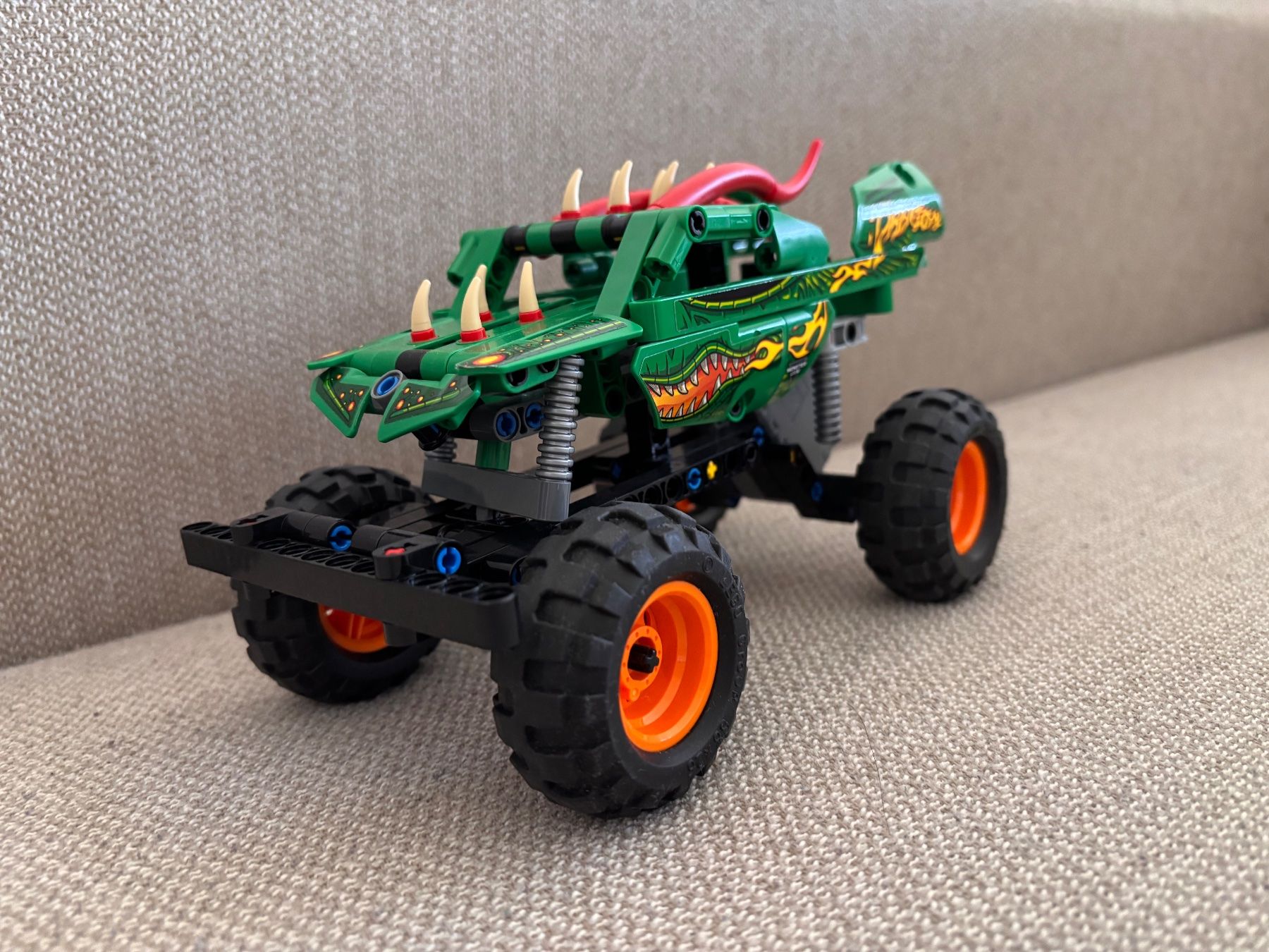 Lego Jeux de construction: Lego Technic monster trucks ensemble 42152 42135 – D'occasion à Veyrier par MargaritaR 1
